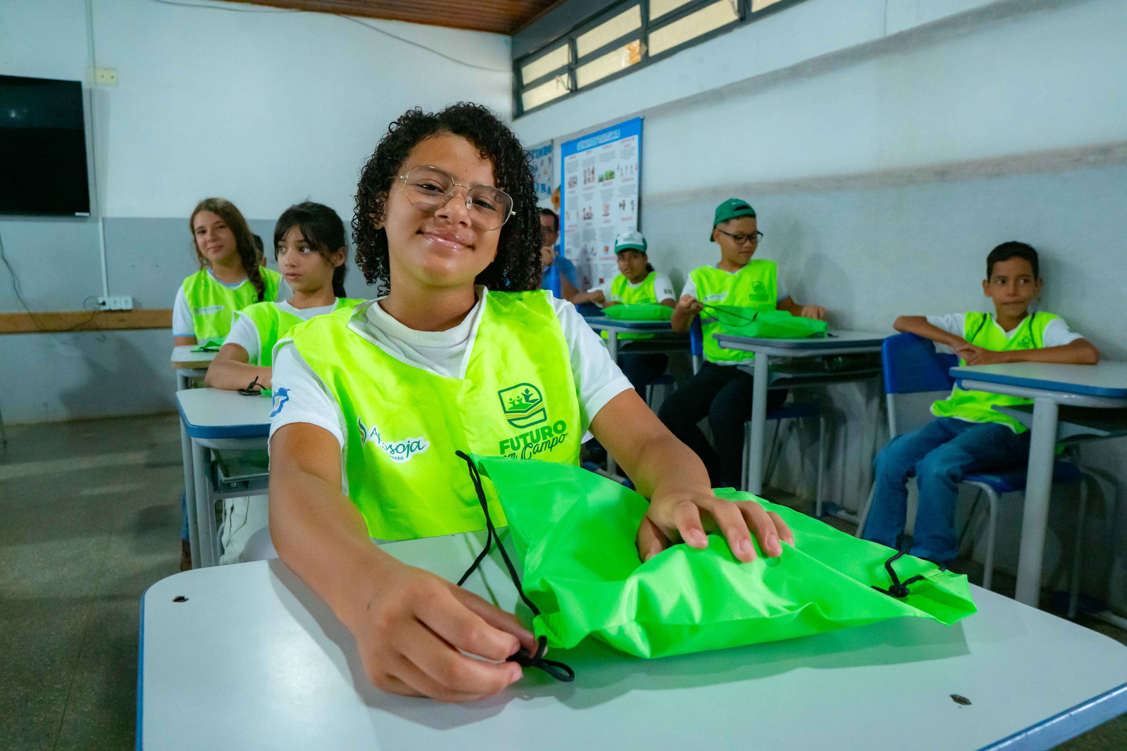 Alunos conhecem fazenda em São José do Rio Claro através do programa Futuro em Campo