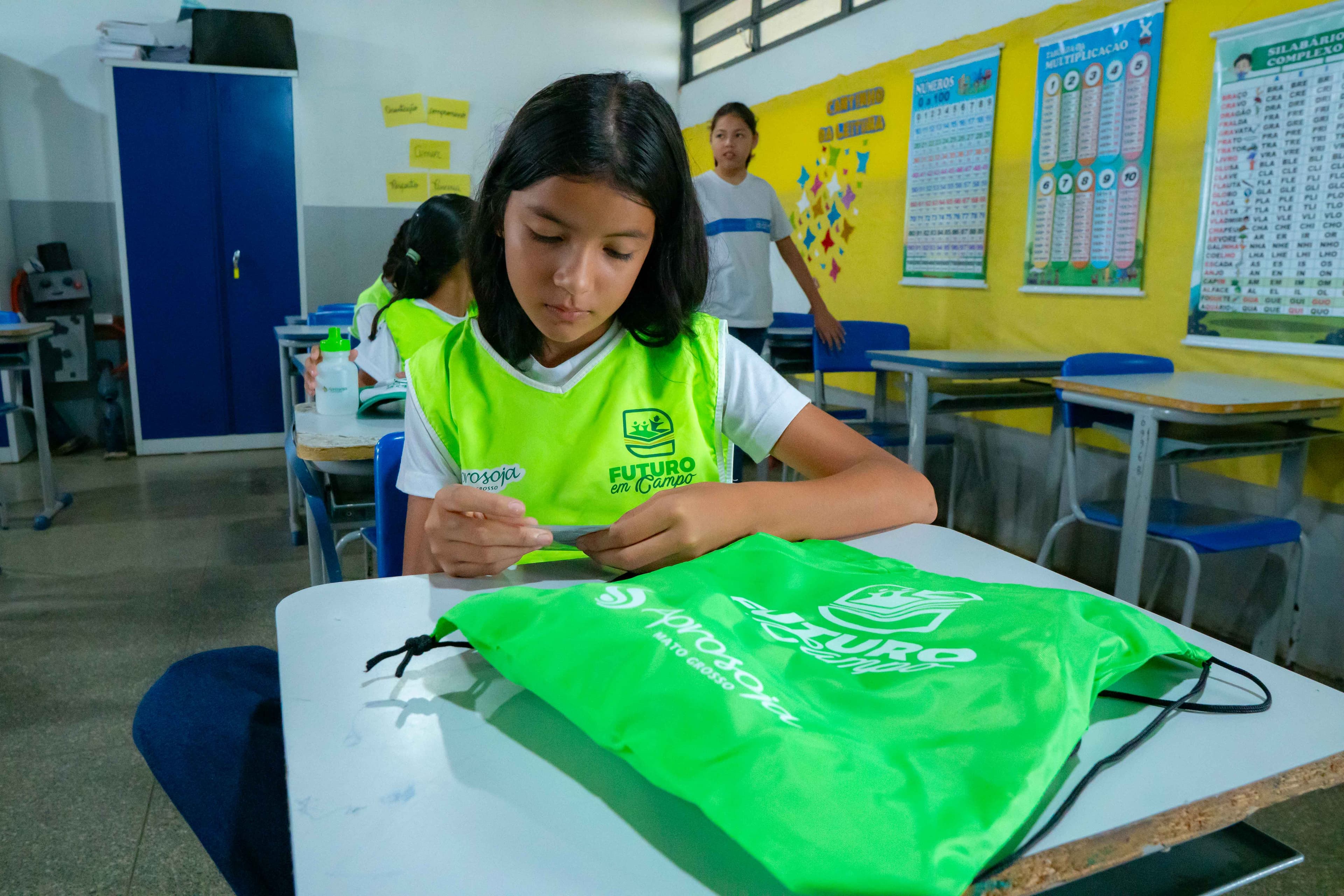 Alunos conhecem fazenda em São José do Rio Claro através do programa Futuro em Campo
