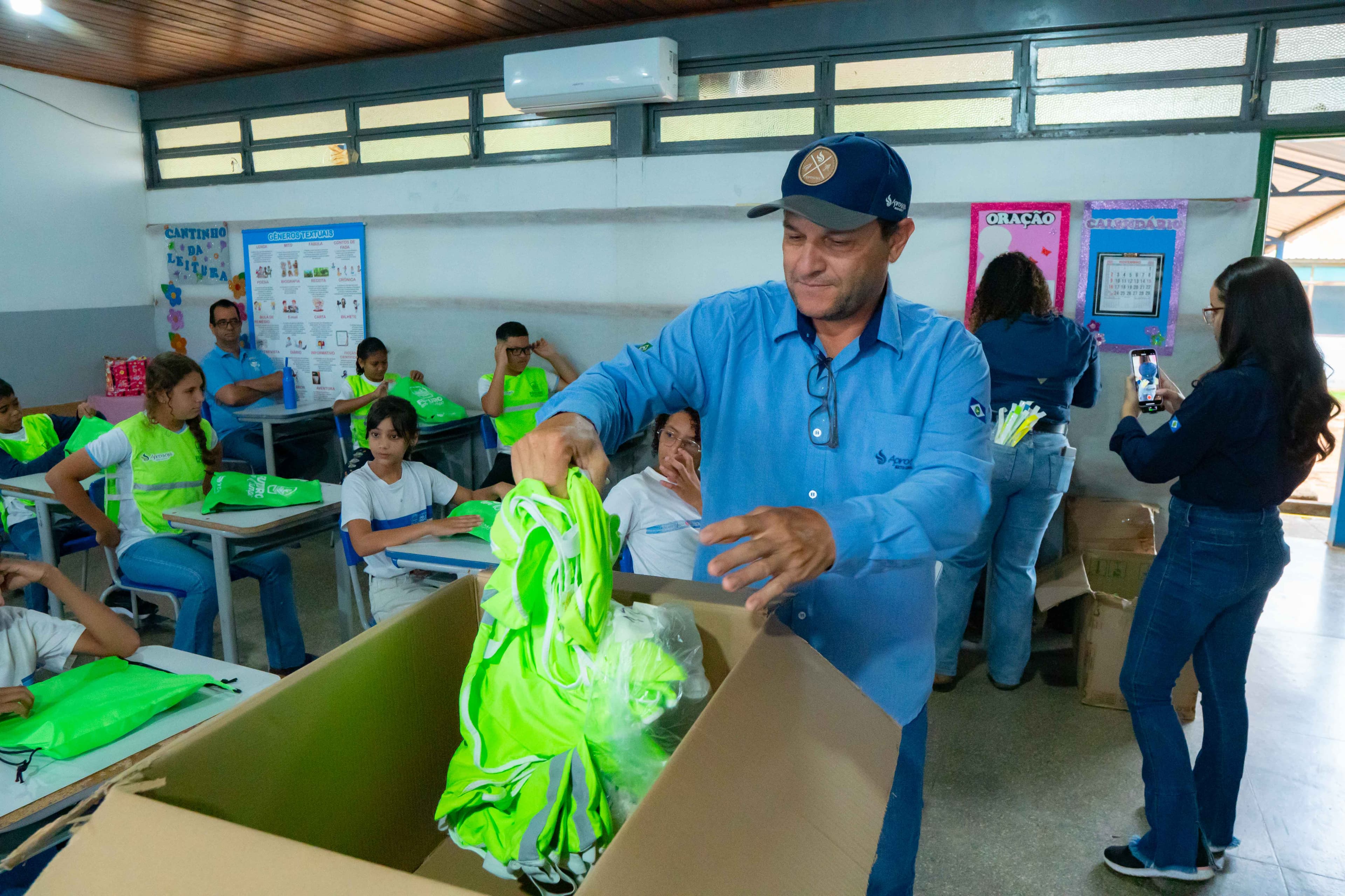 Alunos conhecem fazenda em São José do Rio Claro através do programa Futuro em Campo