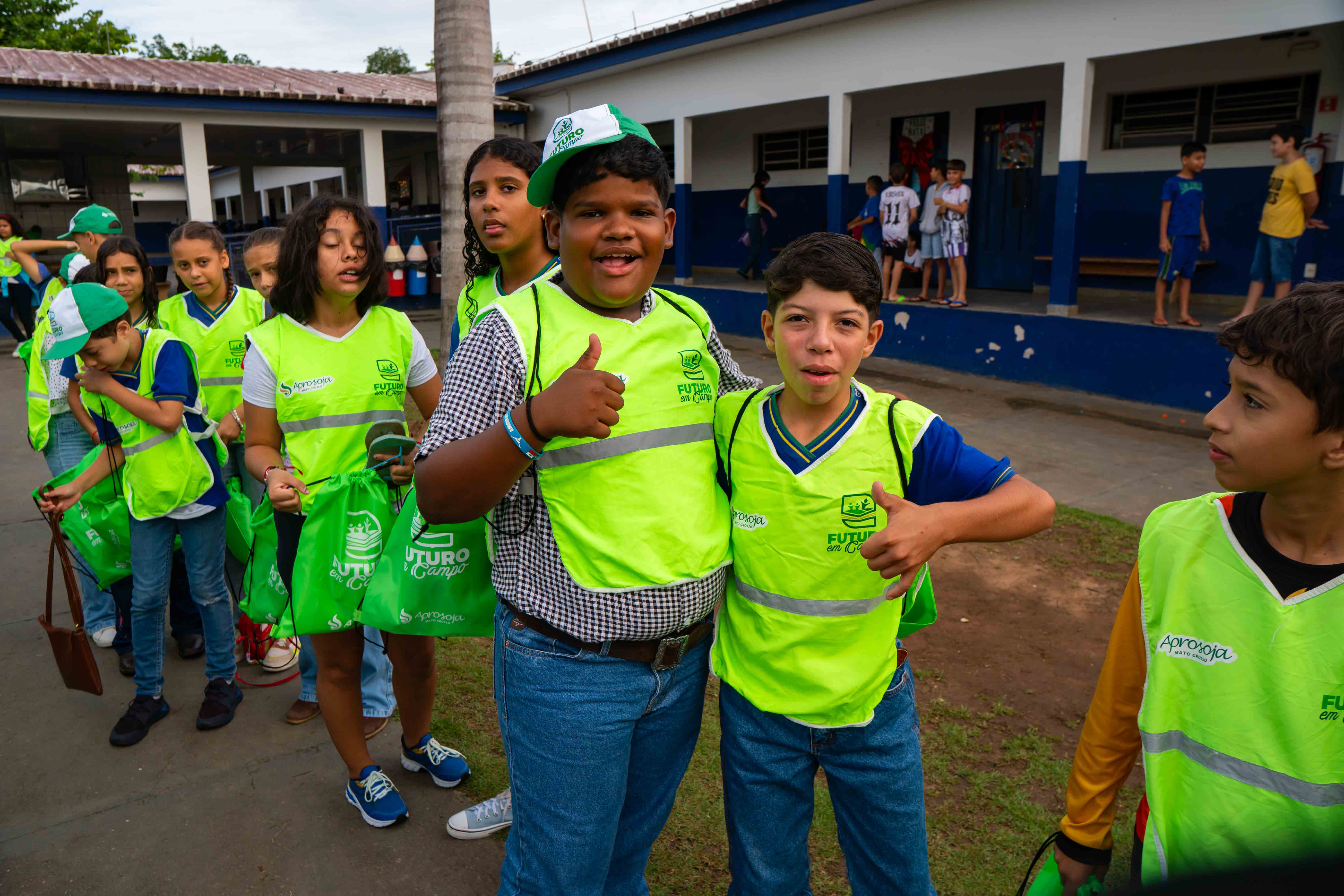 Última edição do Futuro em Campo 2025 leva crianças para vivência no agro em Juara